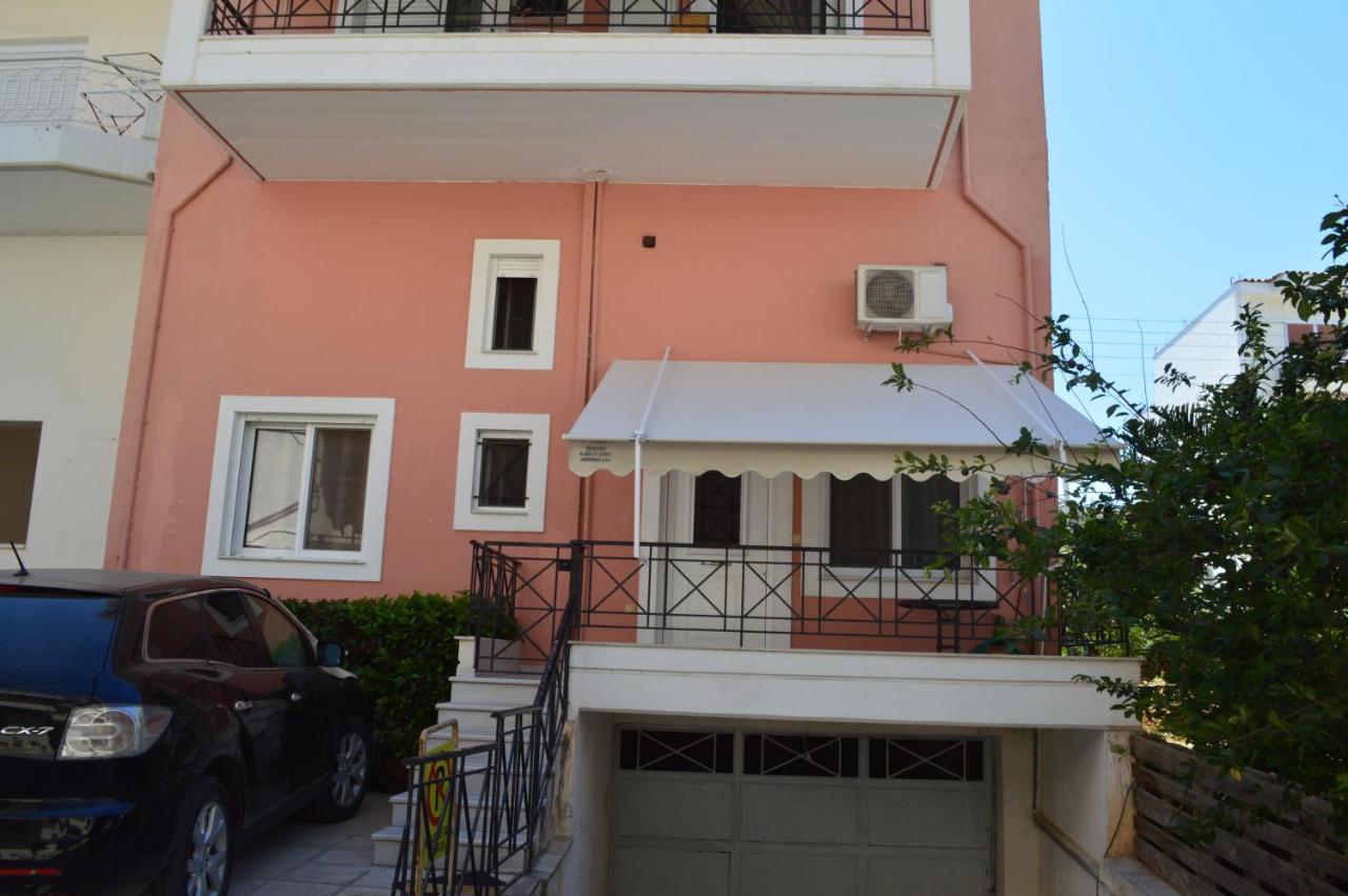 Anastasias Apartment Center City By Dimitropoulos Aigio Exterior photo